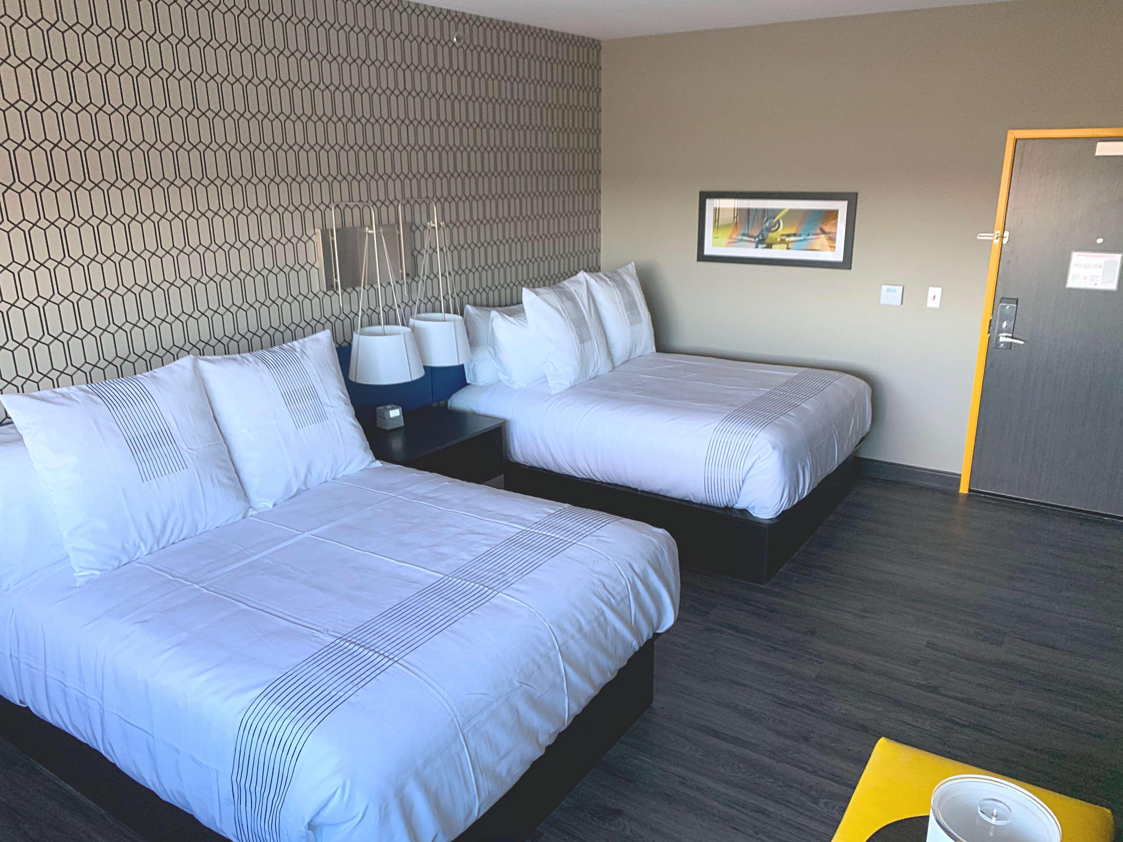Glo Best Western Dawley Farms In Sioux Falls Esterno foto