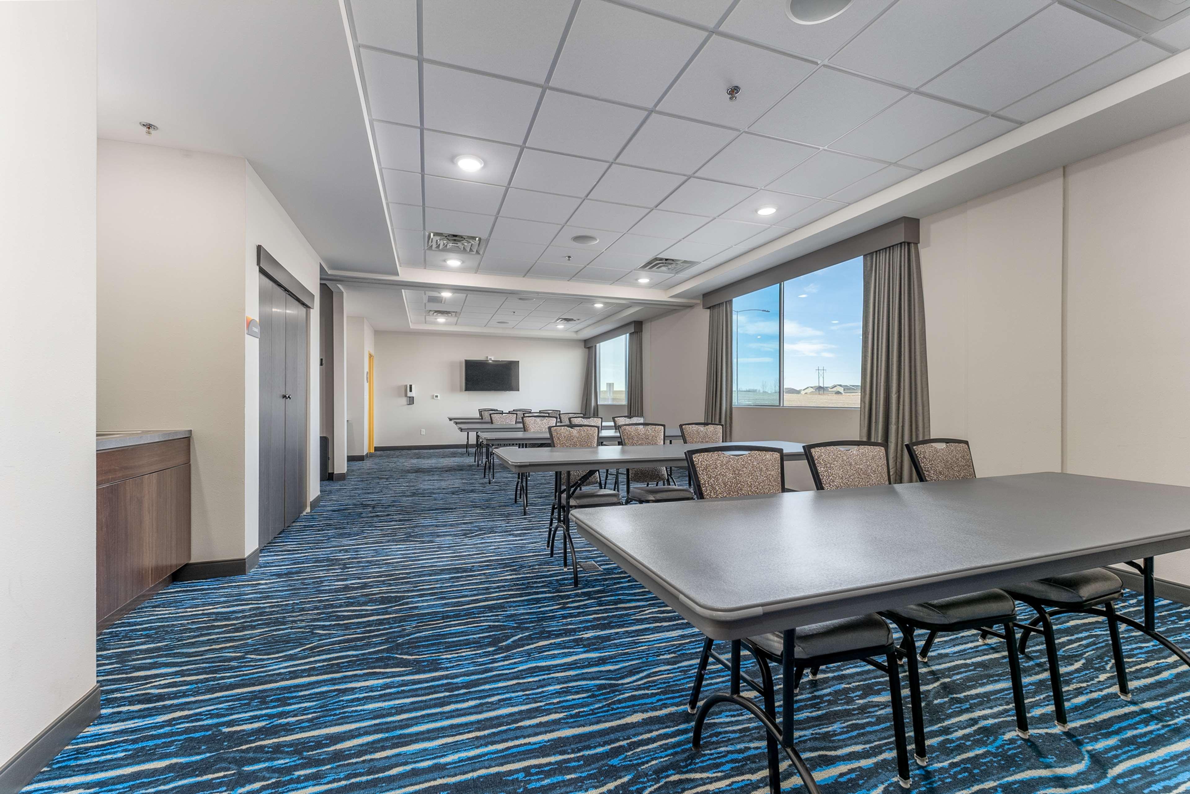 Glo Best Western Dawley Farms In Sioux Falls Esterno foto