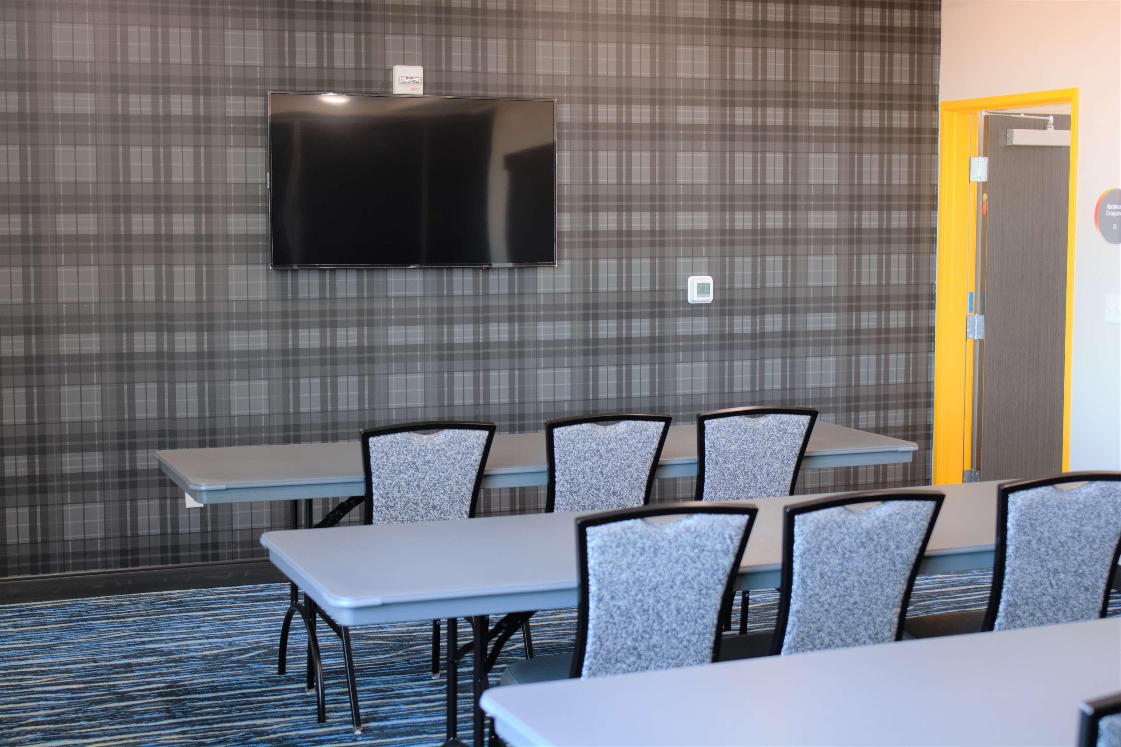 Glo Best Western Dawley Farms In Sioux Falls Esterno foto